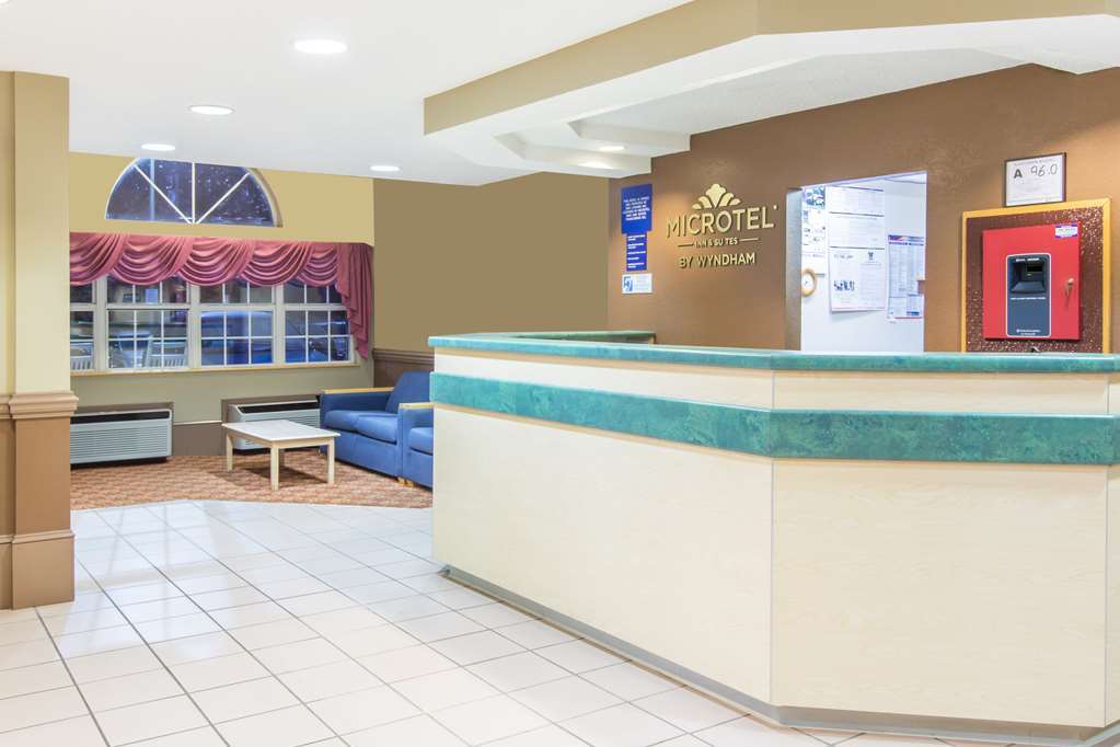 Quality Inn & Suites Maggie Valley - Cherokee Area מראה פנימי תמונה